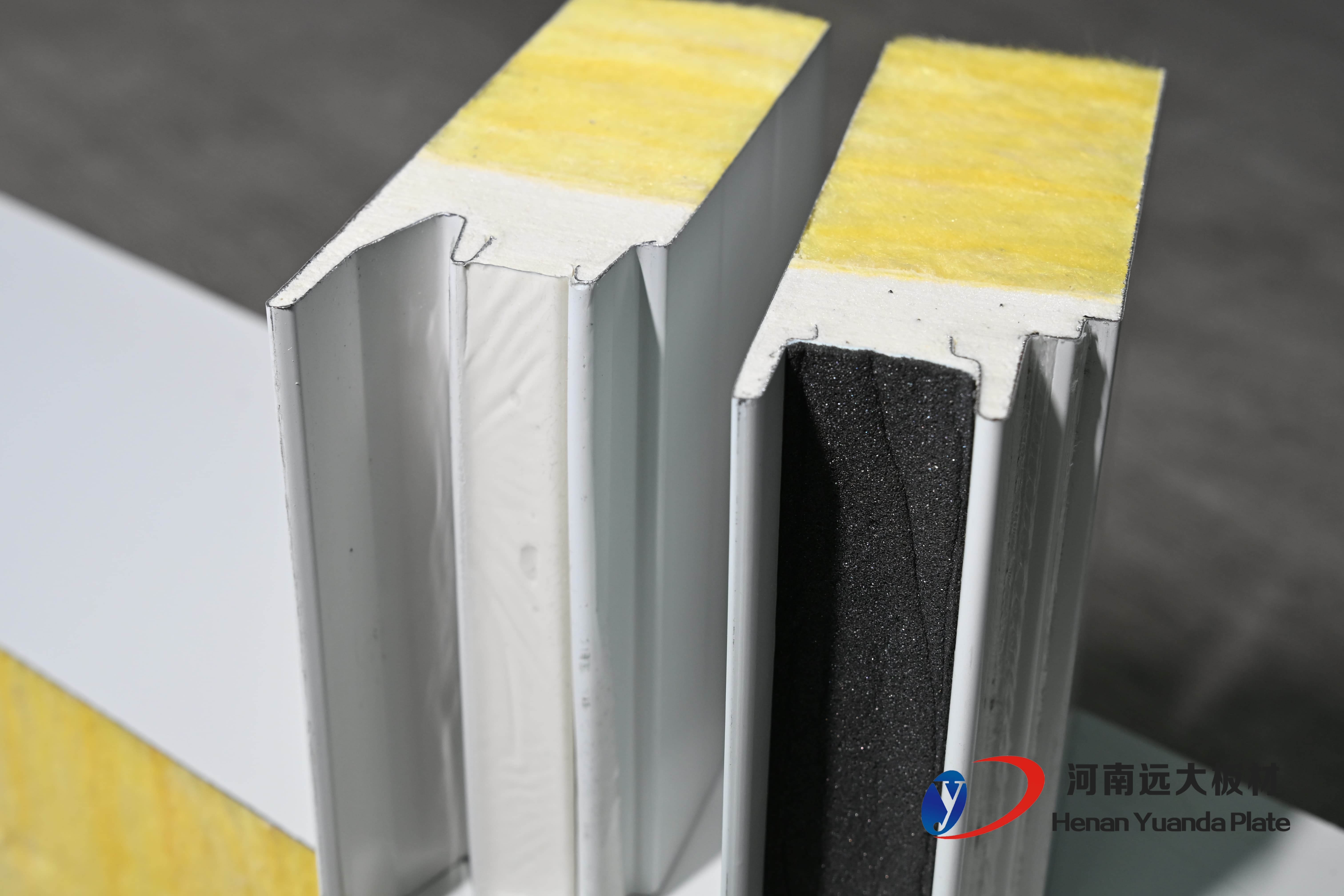 聚氨酯封邊玻璃絲棉夾芯板：遠大板材打造A級防火節能新標桿！(圖3)